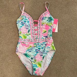 NWT Lilly Pulitzer Swimsuit